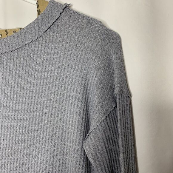 We The Free Womens Tunic Top Medium Storm Gray Waffle Knit Raw Edges Thumb Holes - Picture 8 of 14